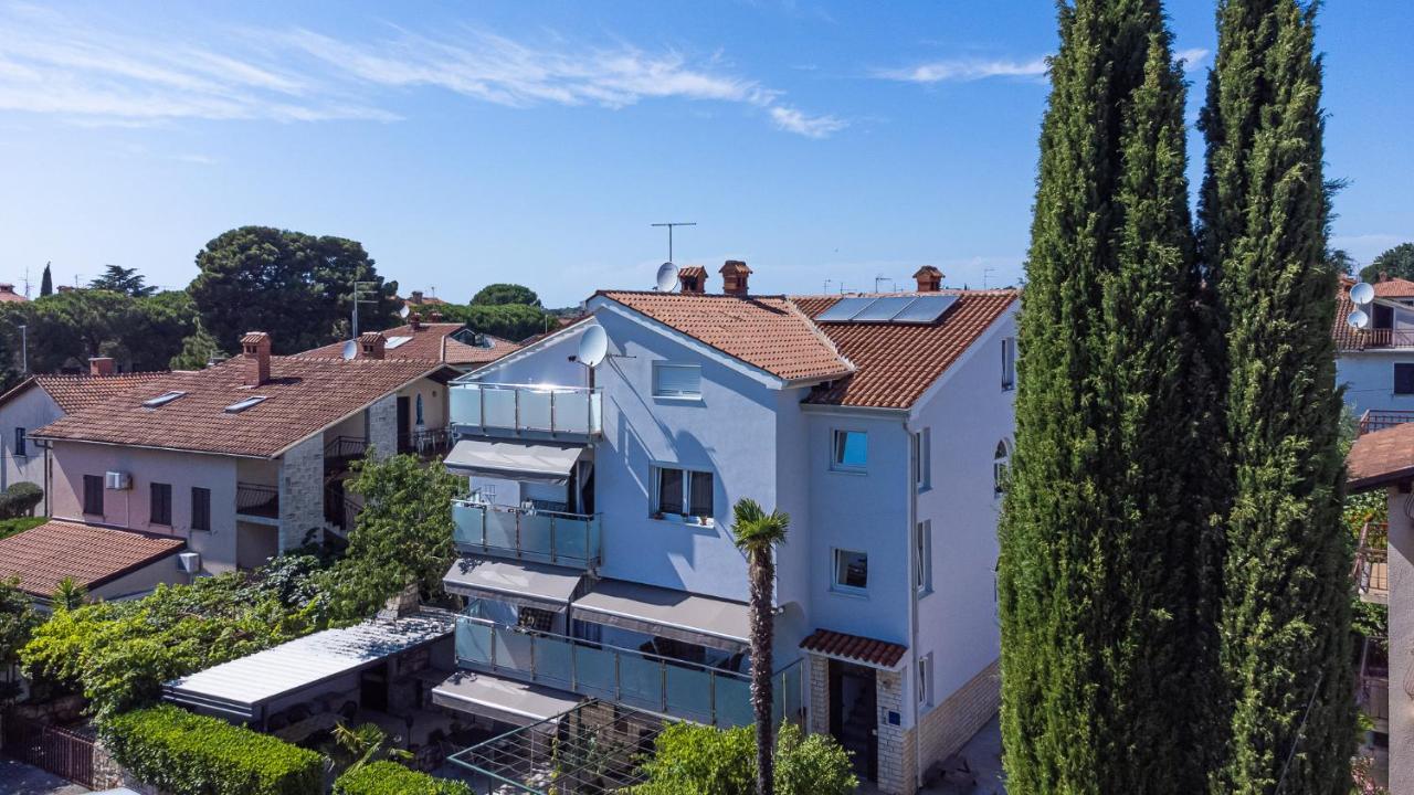 Апартаменти Haus Eva Novigrad  Екстер'єр фото