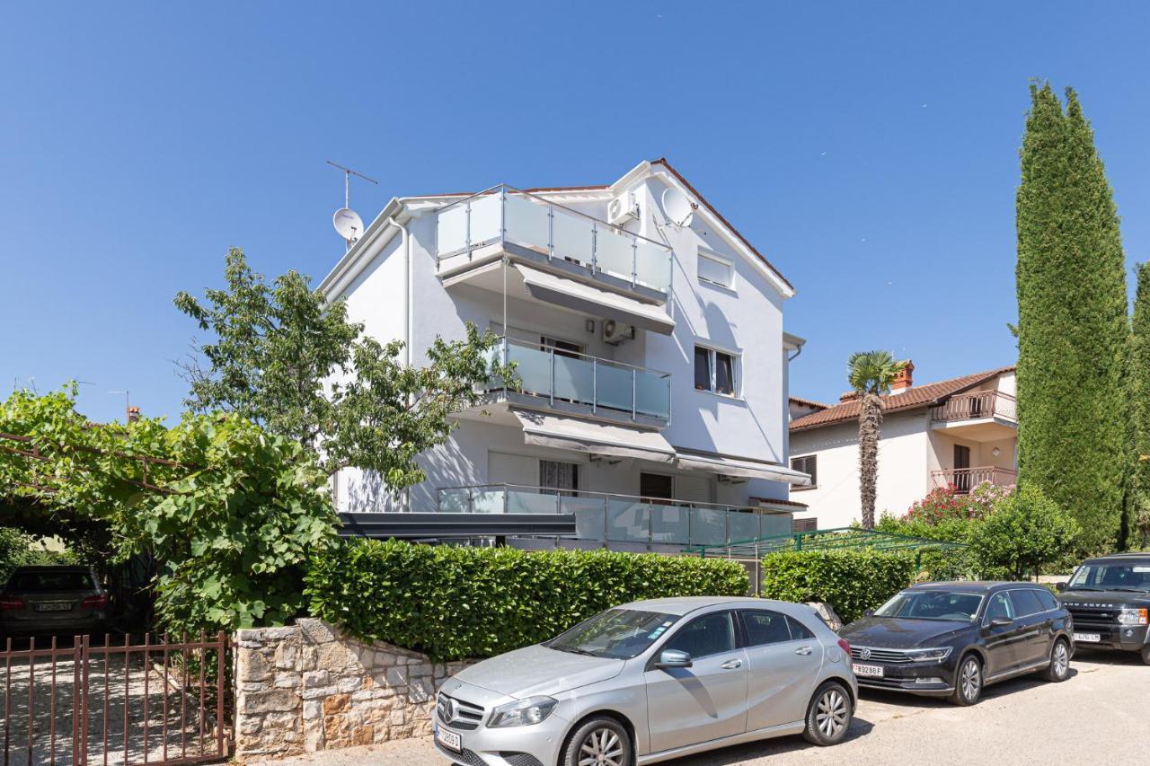 Апартаменти Haus Eva Novigrad  Екстер'єр фото